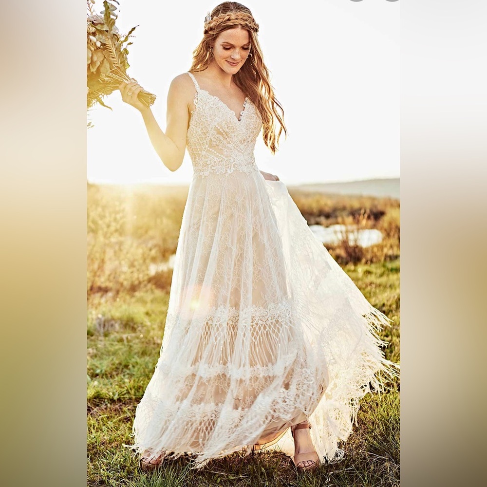 NWT All Who Wander HARLO dress with lace and fringe detail.